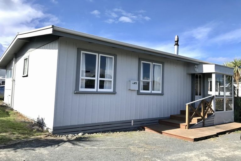 Photo of property in 83b Simpson Road, Papamoa Beach, Papamoa, 3118