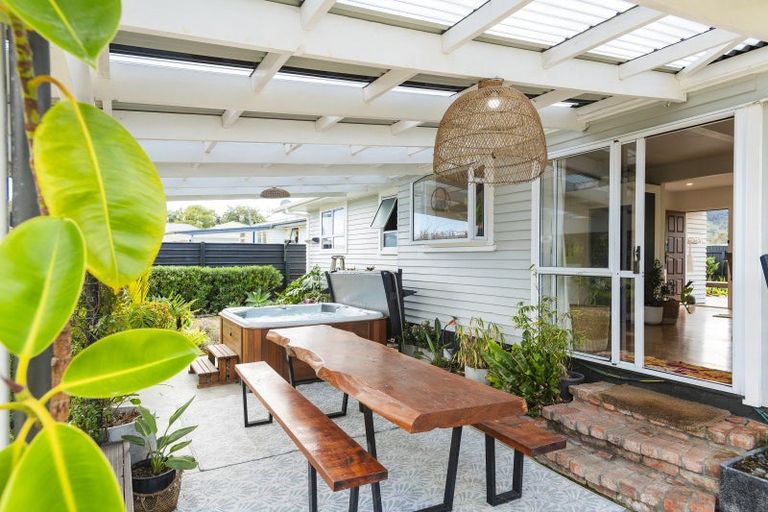 Photo of property in 24 Gordon Street, Mangapapa, Gisborne, 4010