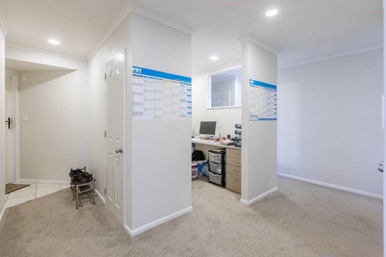 Photo of property in 4a Nikau Street, Taradale, Napier, 4112