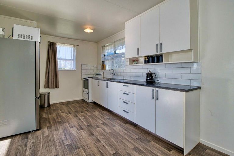 Photo of property in 6 Raleigh Street, Flaxmere, Hastings, 4120