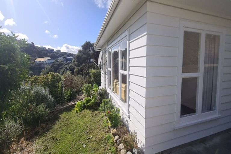 Photo of property in 2 Taupo Crescent, Plimmerton, Porirua, 5026