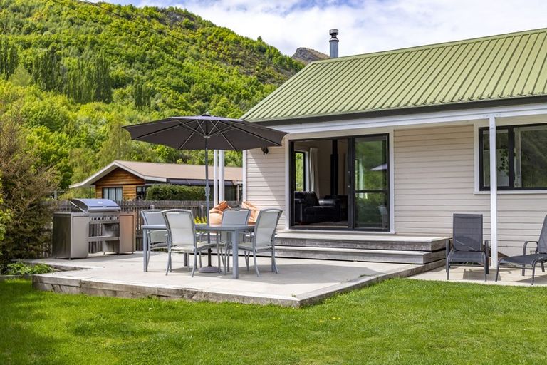 Photo of property in 8 Boundary Street, Arrowtown, 9302