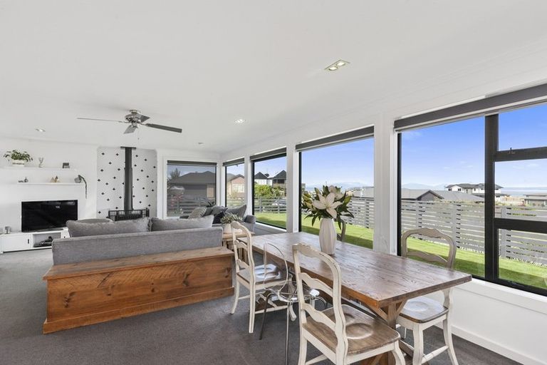 Photo of property in 11 Loloma Way, Wharewaka, Taupo, 3330