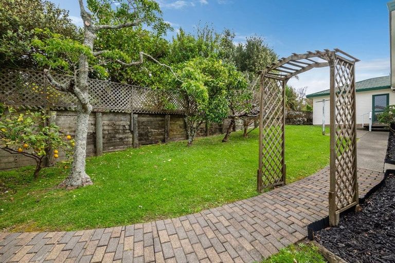 Photo of property in 1 Castaway Place, Gulf Harbour, Whangaparaoa, 0930