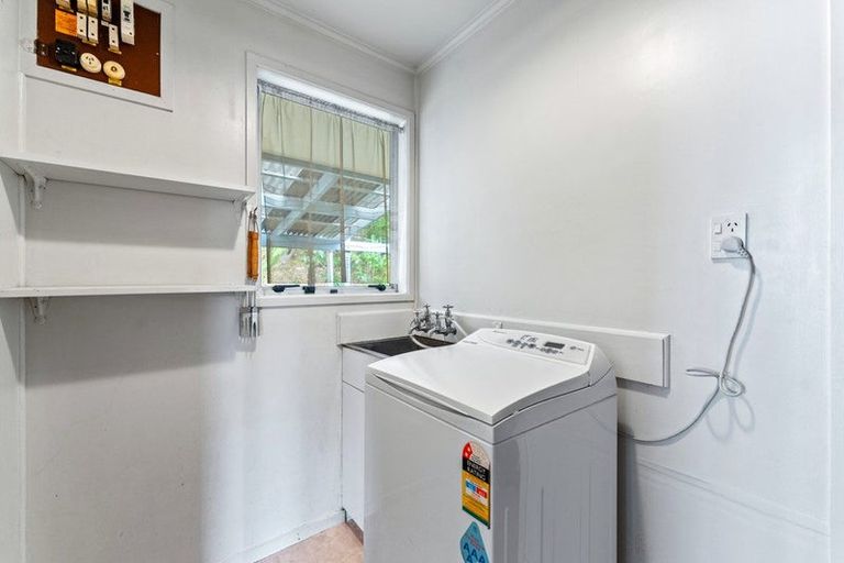 Photo of property in 75 Salamanca Road, Sunnynook, Auckland, 0620