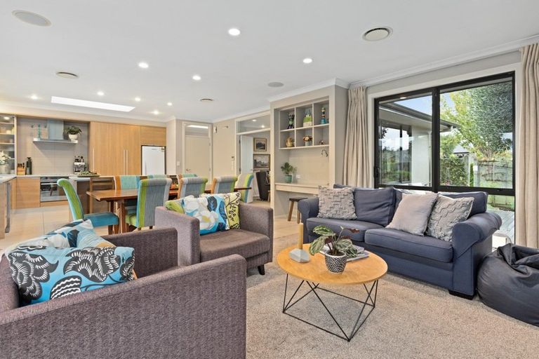 Photo of property in 7 Kirkpatrick Place, Havelock North, 4130