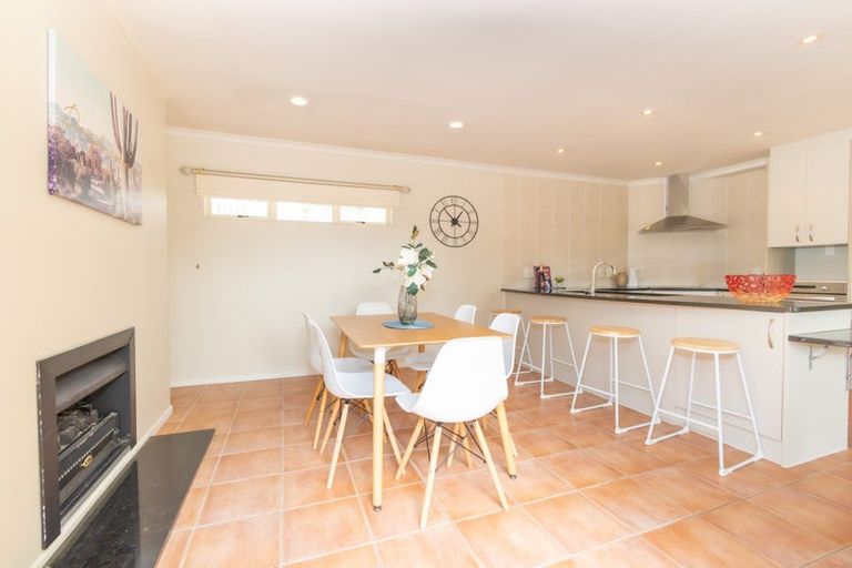 Photo of property in 40 Monte Cassino Place, Birkdale, Auckland, 0626