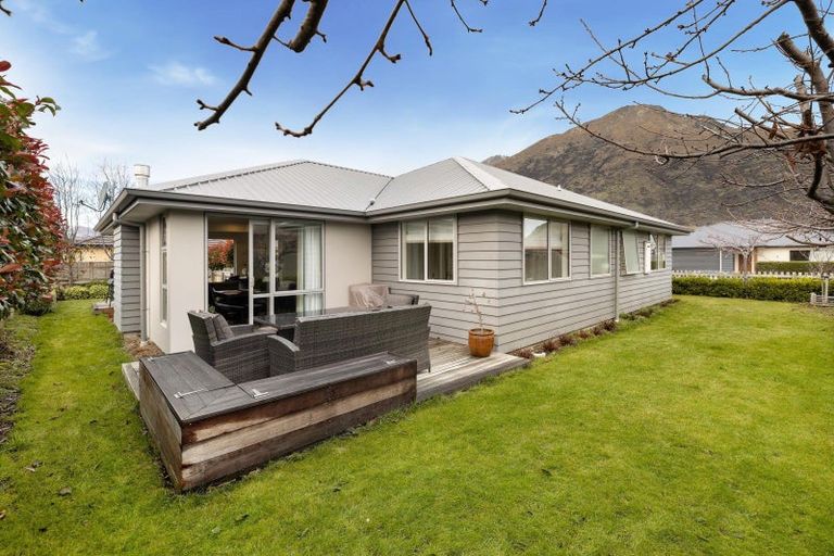 Photo of property in 37 Cheltenham Road, Lower Shotover, Queenstown, 9304