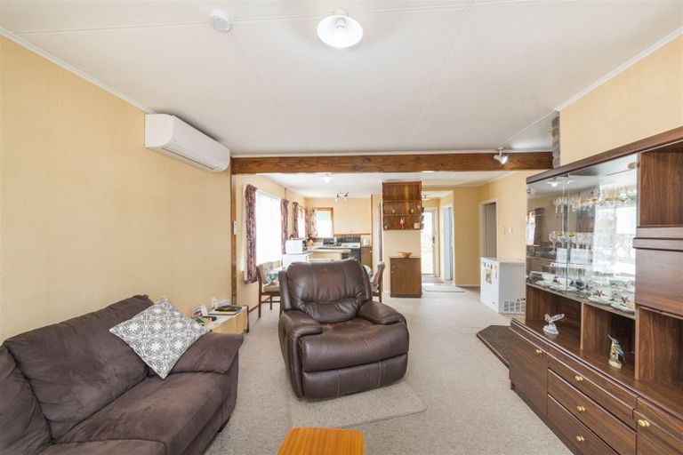 Photo of property in 37 Queen Street, Feilding, 4702