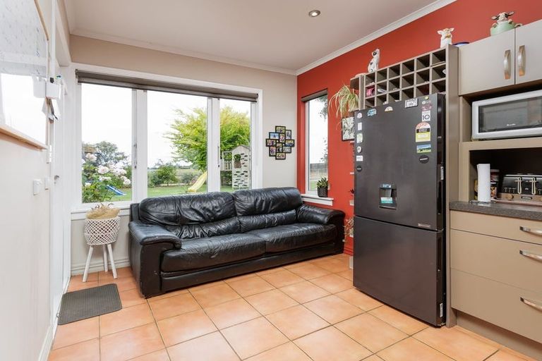 Photo of property in 302 Timaru Road, Waimate, 7978