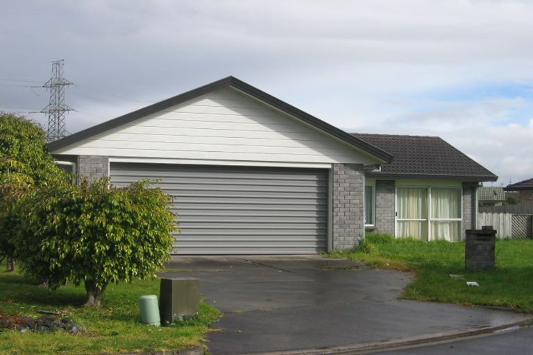 Photo of property in 11 Lutana Place, Burswood, Auckland, 2013