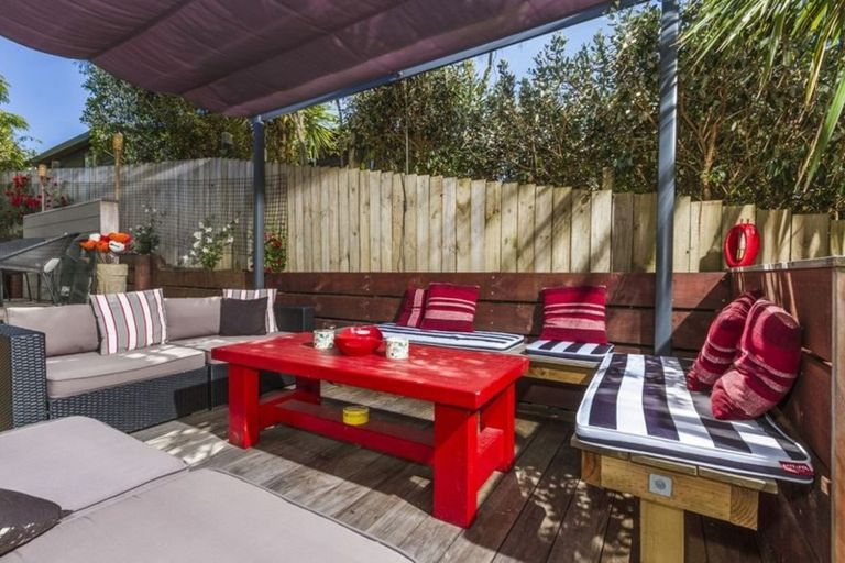 Photo of property in 2/23 Birchfield Road, Hauraki, Auckland, 0622