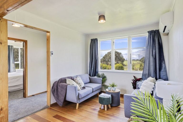 Photo of property in 260 Main North Road, Motunui, Waitara, 4383