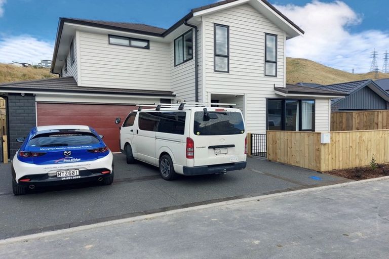 Photo of property in 14 Hattersley Grove, Churton Park, Wellington, 6037