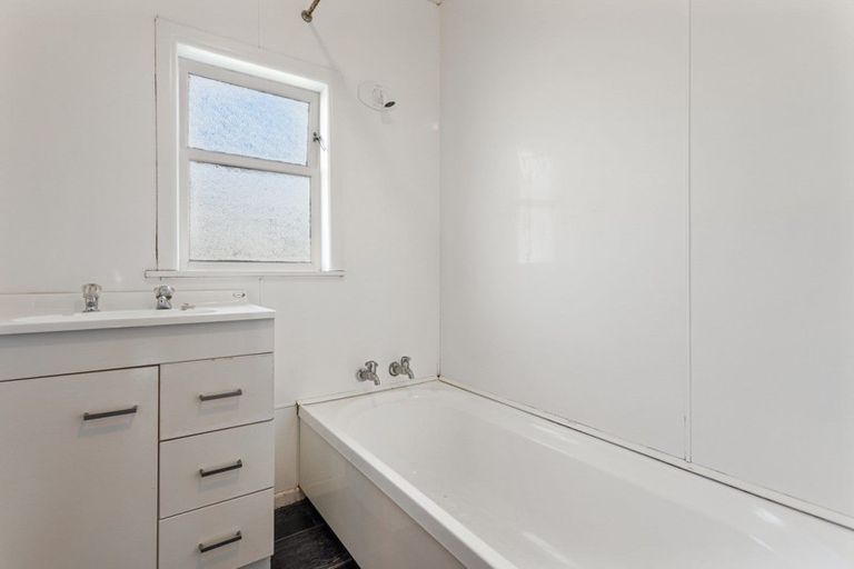 Photo of property in 24 Barry Avenue, Whakatane, 3120