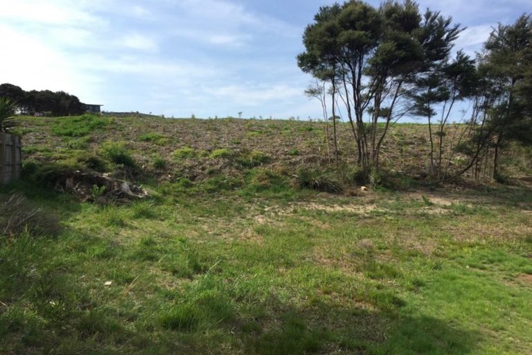 Photo of property in 13 Seabreeze Road, Mangawhai Heads, Mangawhai, 0505