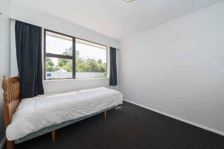Photo of property in 6 Appleby Place, Awapuni, Palmerston North, 4412