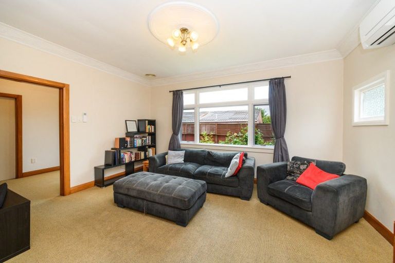Photo of property in 33 Knowles Street, Terrace End, Palmerston North, 4410