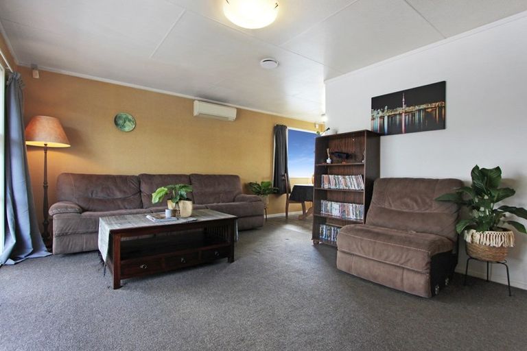 Photo of property in 77 Alison Street, Mangakakahi, Rotorua, 3015