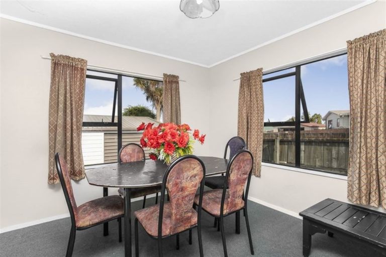 Photo of property in 173 Finlayson Avenue, Clendon Park, Auckland, 2103