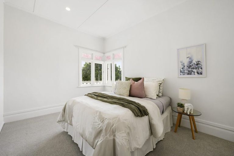 Photo of property in 29 Garden Road, Northland, Wellington, 6012