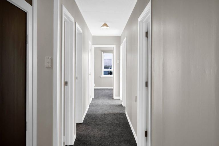 Photo of property in 1354 Devon Road, Brixton, Waitara, 4382