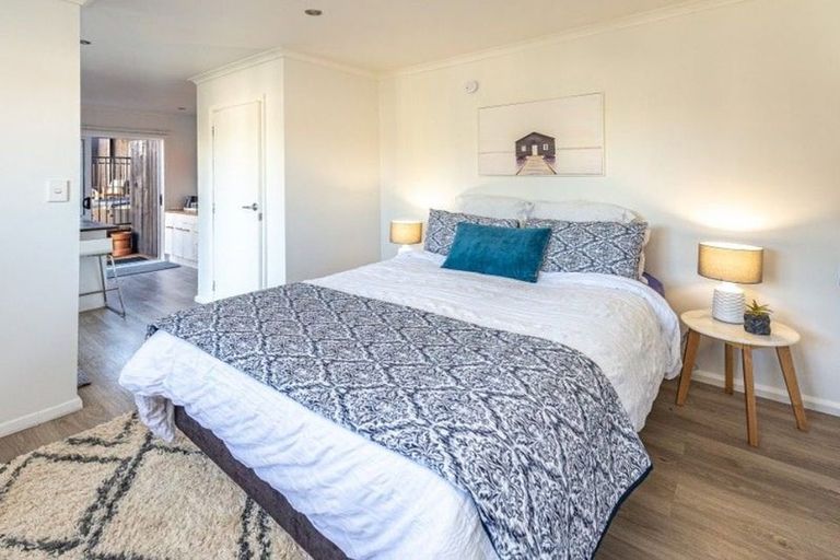 Photo of property in 30 College Street, College Estate, Whanganui, 4500