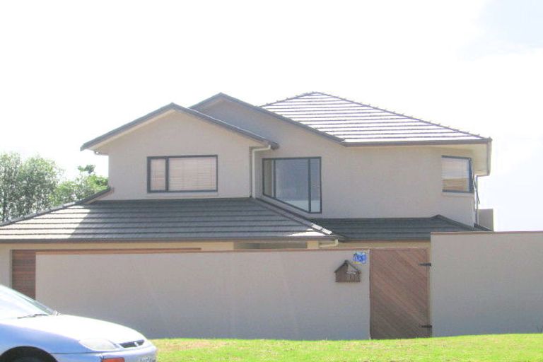 Photo of property in 13 Spencer Road, Oteha, Auckland, 0632