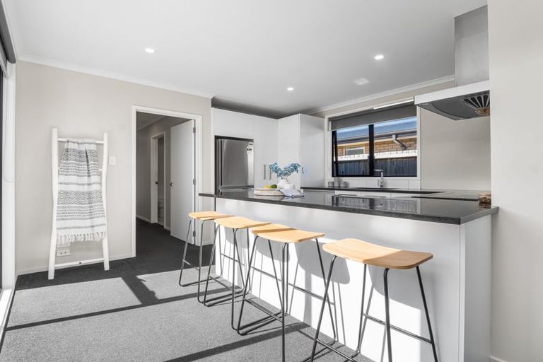 Photo of property in 22 Meyer Crescent, Halswell, Christchurch, 8025