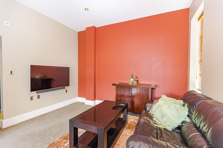 Photo of property in 2o Victoria Avenue, Whanganui, Wanganui, 4500