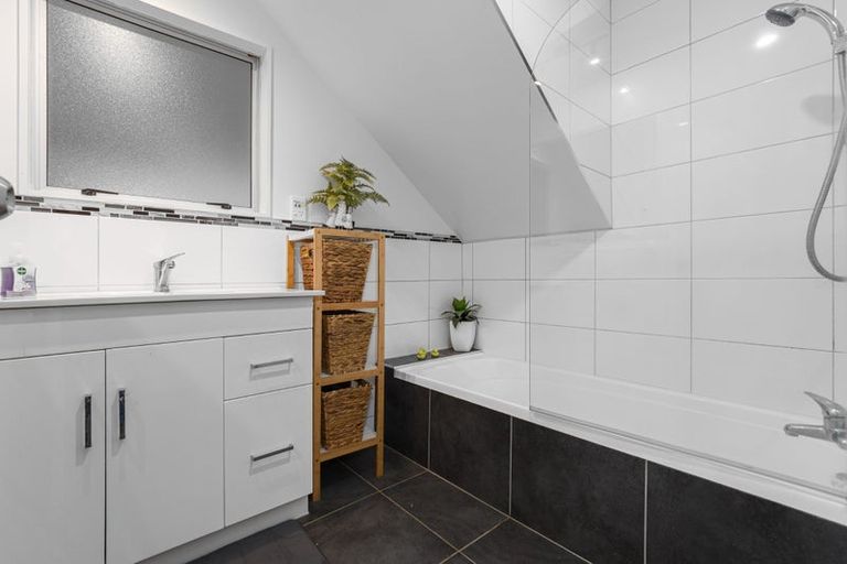 Photo of property in 20 Panorama Drive, Welcome Bay, Tauranga, 3175