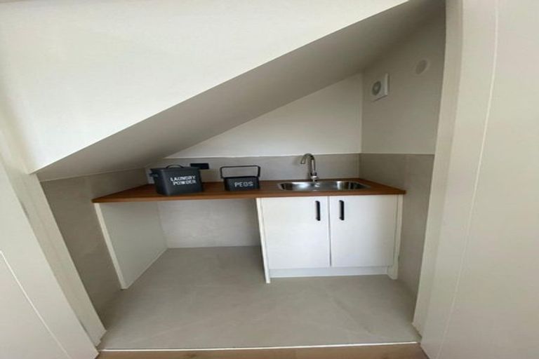 Photo of property in 74c Burundi Avenue, Clendon Park, Auckland, 2103