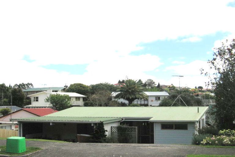 Photo of property in 12 Seymour Place, Bellevue, Tauranga, 3110