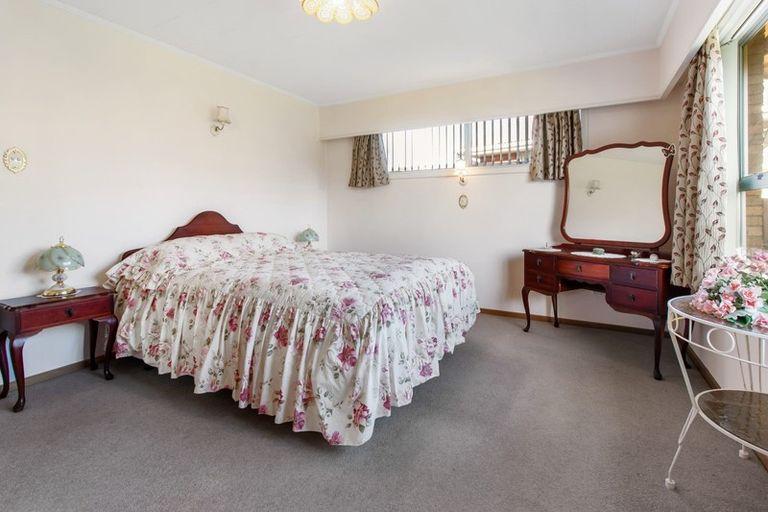 Photo of property in 69 Rhodes Street, Waimate, 7924