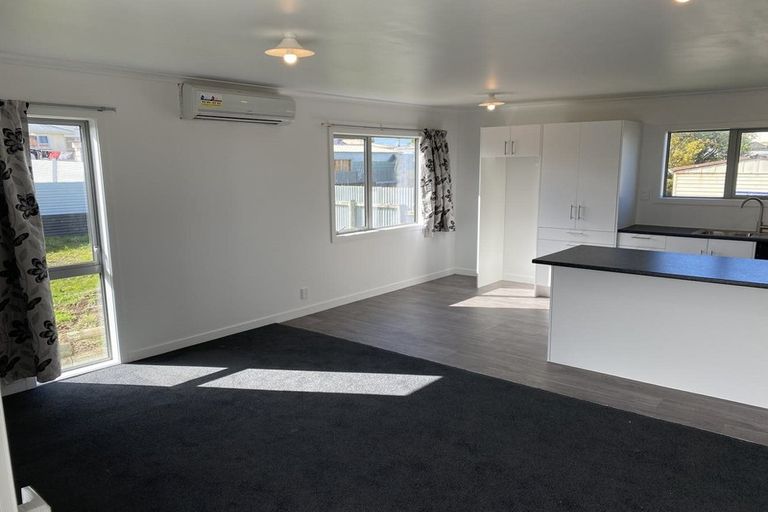 Photo of property in 10a Cornfoot Street, Castlecliff, Whanganui, 4501