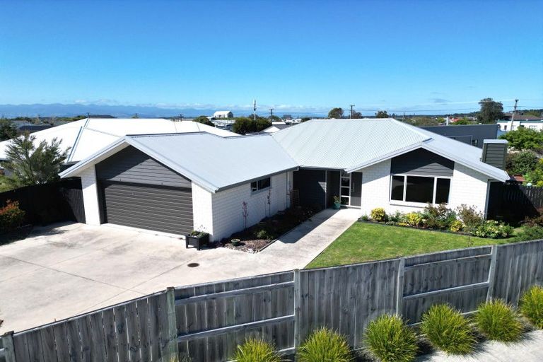 Photo of property in 10 Godwit Court, Foxton Beach, Foxton, 4815