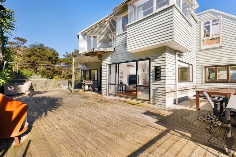 Photo of property in 185a Greenhithe Road, Greenhithe, Auckland, 0632