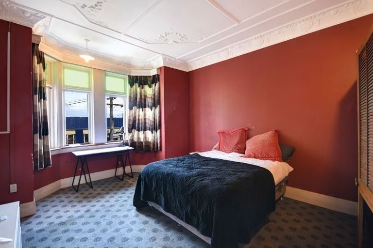 Photo of property in 40 Manor Place, Dunedin Central, Dunedin, 9016