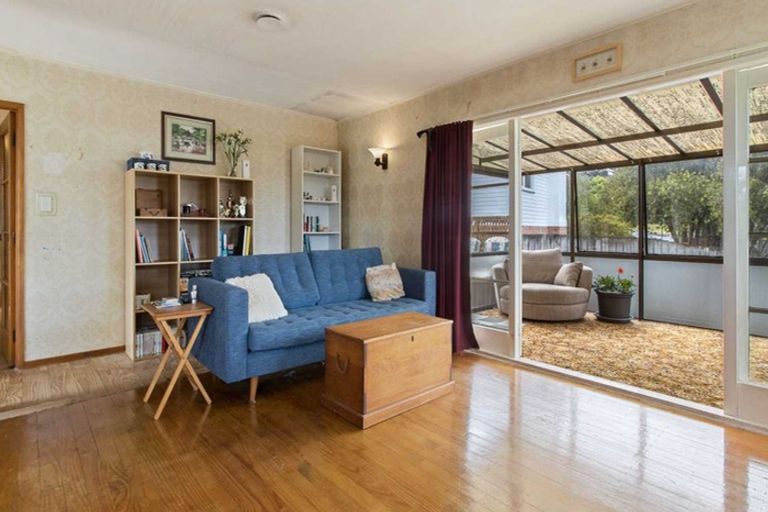 Photo of property in 72 Glendene Avenue, Glendene, Auckland, 0602