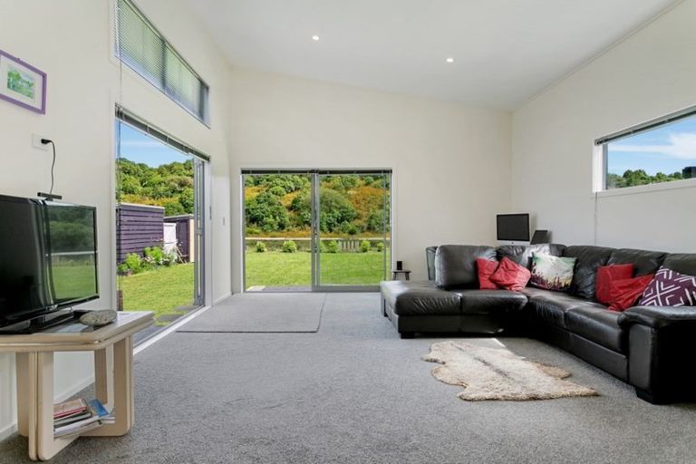 Photo of property in 50 Montgomery Crescent, Kinloch, Taupo, 3377