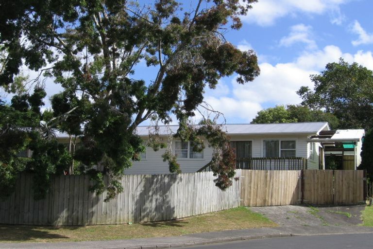 Photo of property in 64 Fairclough Road, Beach Haven, Auckland, 0626