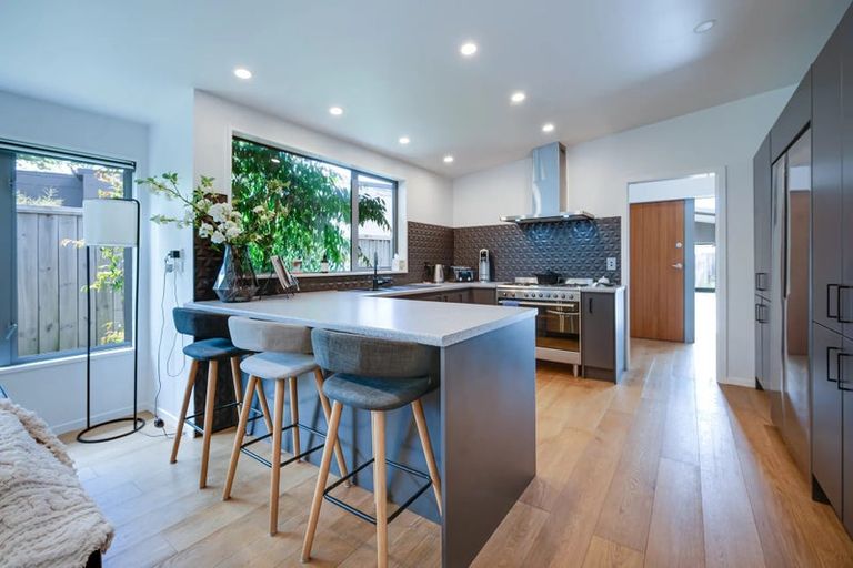 Photo of property in 8a Maple Court, Arthurs Point, Queenstown, 9371