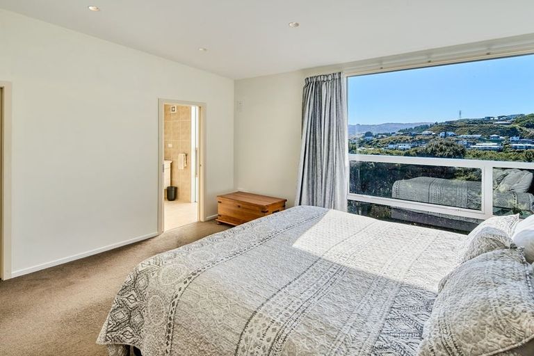 Photo of property in 53 Exploration Way, Whitby, Porirua, 5024