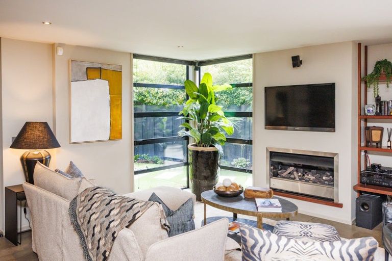 Photo of property in 143 Victoria Avenue, Hokowhitu, Palmerston North, 4410