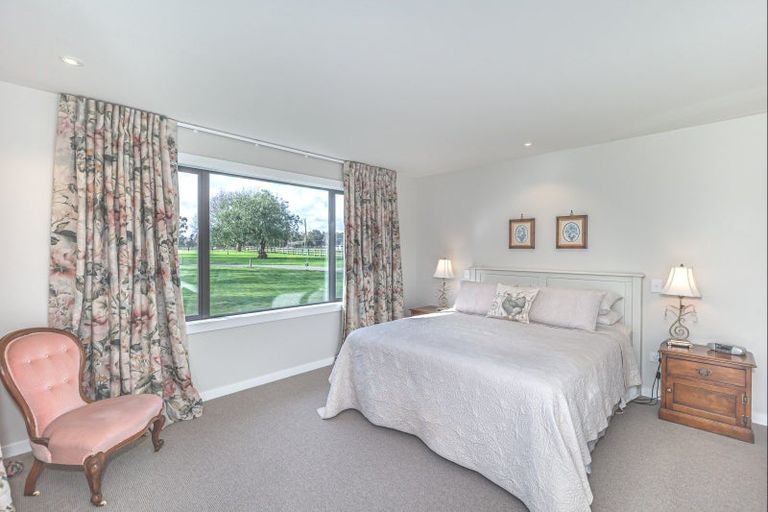 Photo of property in 19 Lindsay Road, Levin, 5510