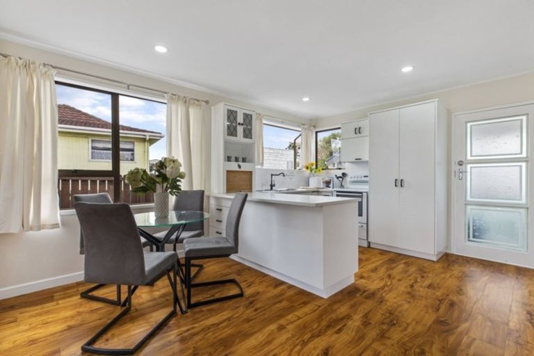 Photo of property in 34 Frangipani Avenue, Manurewa, Auckland, 2102