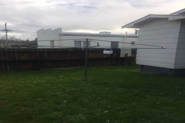 Photo of property in 1/22 Opaheke Road, Papakura, 2110