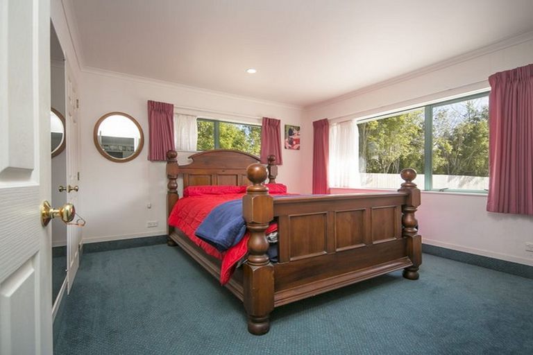 Photo of property in 20 Wautaiti Drive, Riverhead, 0820