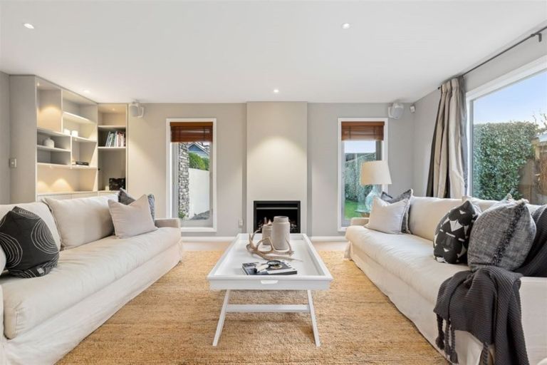 Photo of property in 20 Thornycroft Street, Fendalton, Christchurch, 8052