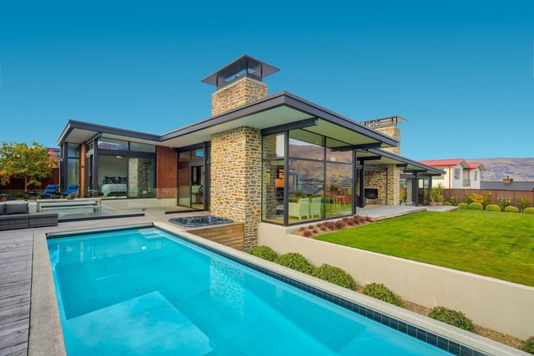 Photo of property in 61 Infinity Drive, Wanaka, 9305